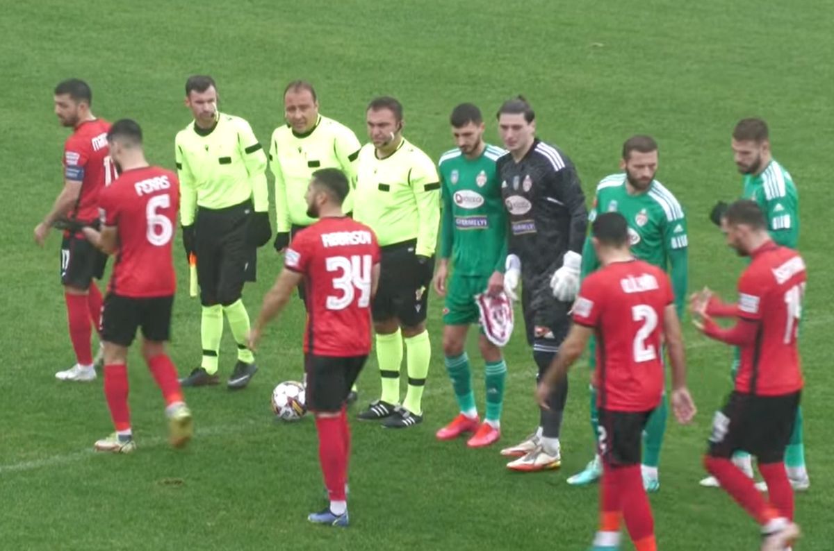 Declarația zilei, după amicalul cu scântei din Antalya: „Nu știu dacă arbitrul cunoștea regulamentul de fotbal! Ne e dor de cei din România”