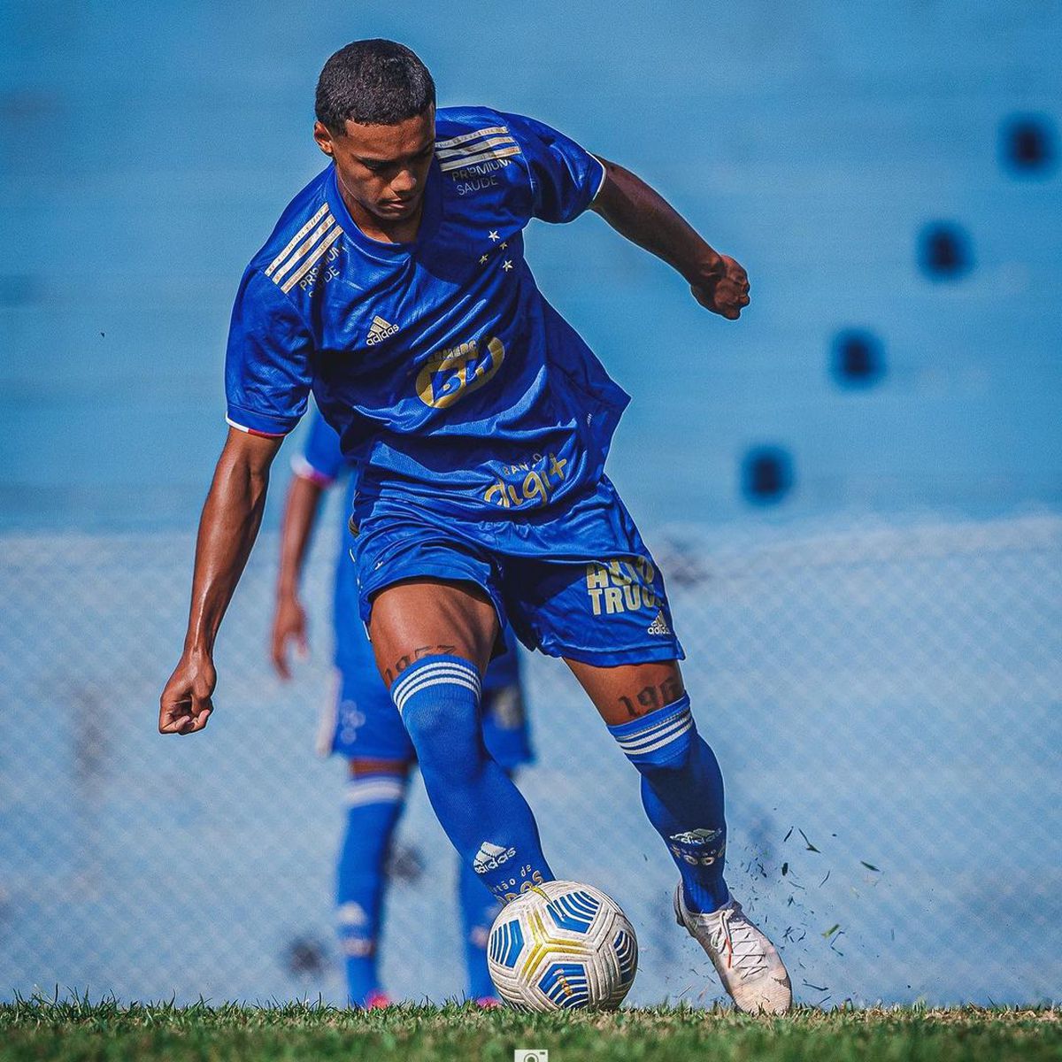 Dinastia continuă! Fiul magicianului Ronaldinho a ajuns în Europa pentru prima mare provocare a carierei de fotbalist