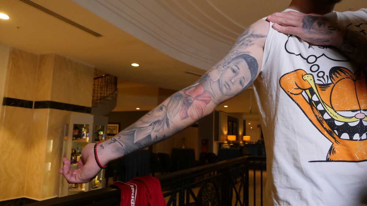 Și-a tatuat viaţa pe corp » Roland Niczuly, căpitanul lui Sepsi, are peste 20 de tatuaje și vrea să-și mai facă și altele