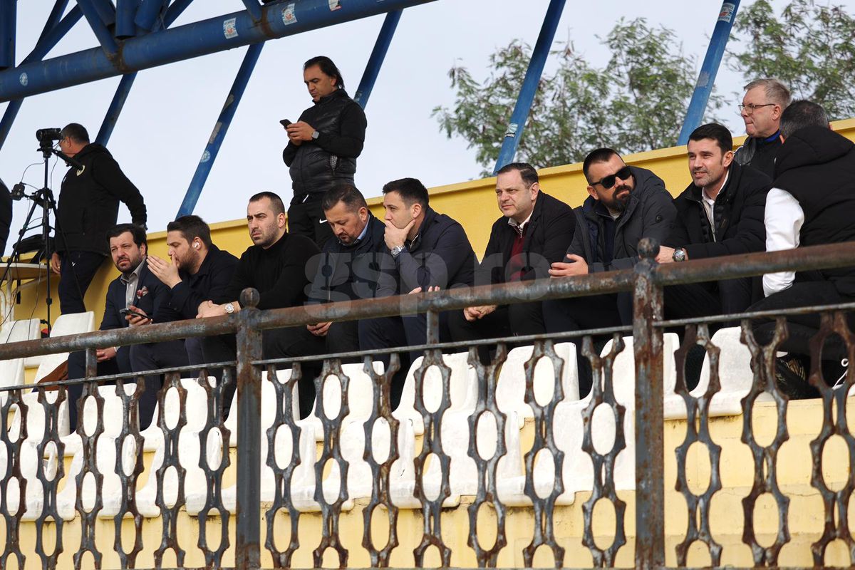 Investitori turci la Petrolul