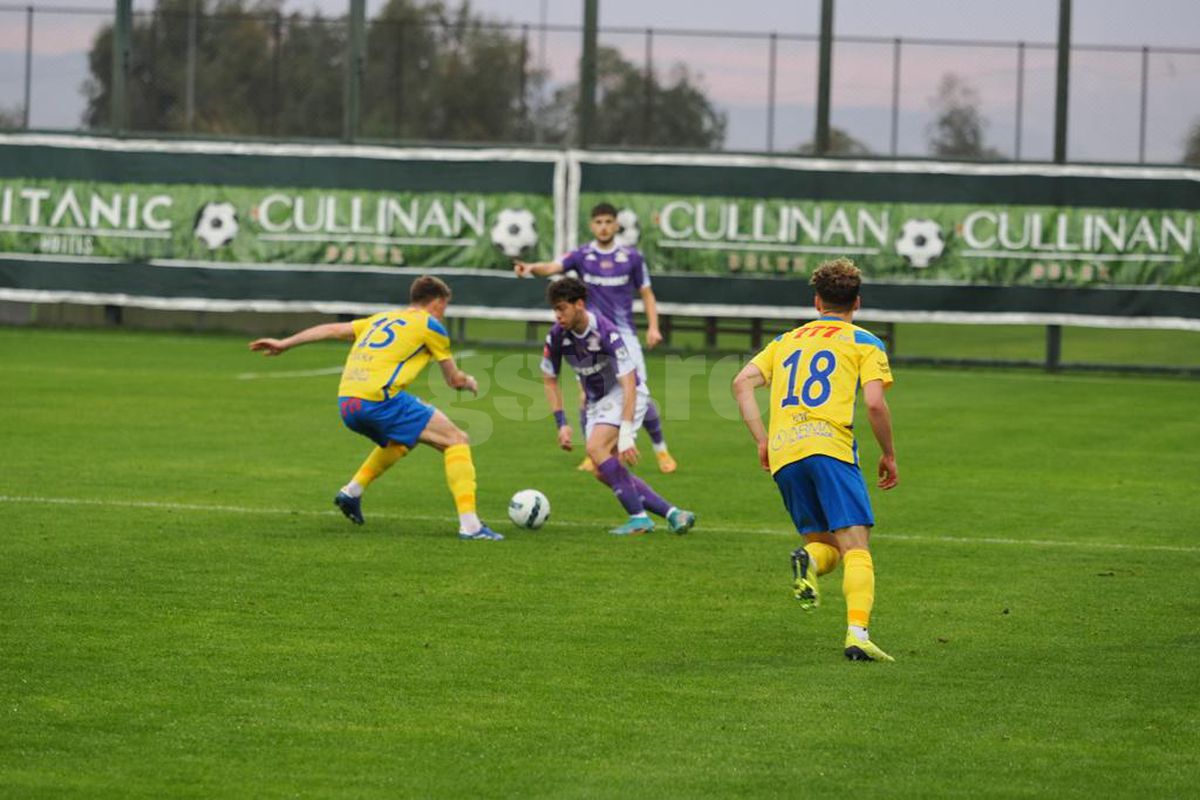 Rapid a pierdut ultimul amical din cantonament, 2-3 în fața belgienilor de la Westerlo » Meci înțesat de momente tensionate!