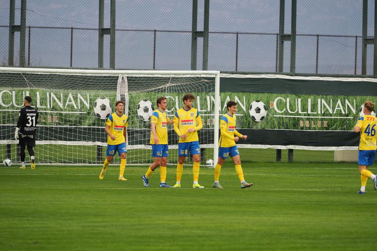 Încăierare generală în amicalul Rapidului din Antalya » Imaginile surprinse de reporterii GSP