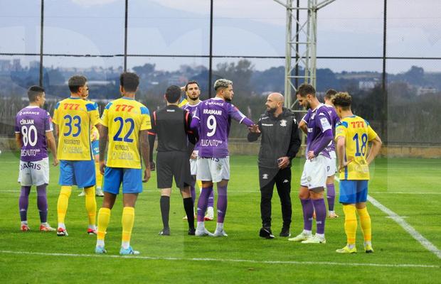 Încăierare generală în amicalul Rapidului din Antalya » Imaginile surprinse de reporterii GSP