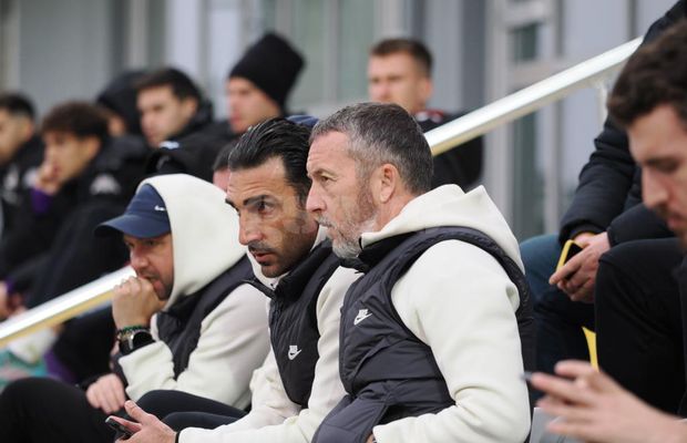 La ce meci au fost surprinși Mihai Stoica, Charalambous și Pintilii » Au plecat înaintea unei încăierări generale