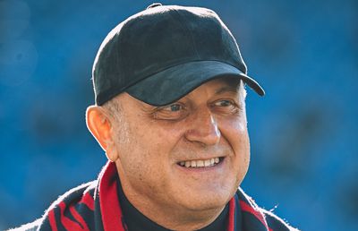 Dan Șucu inovează » La meciul cu Juventus, Genoa va purta un echipament istoric, copiat de la un club colosal! Imaginile fac deja înconjurul lumii