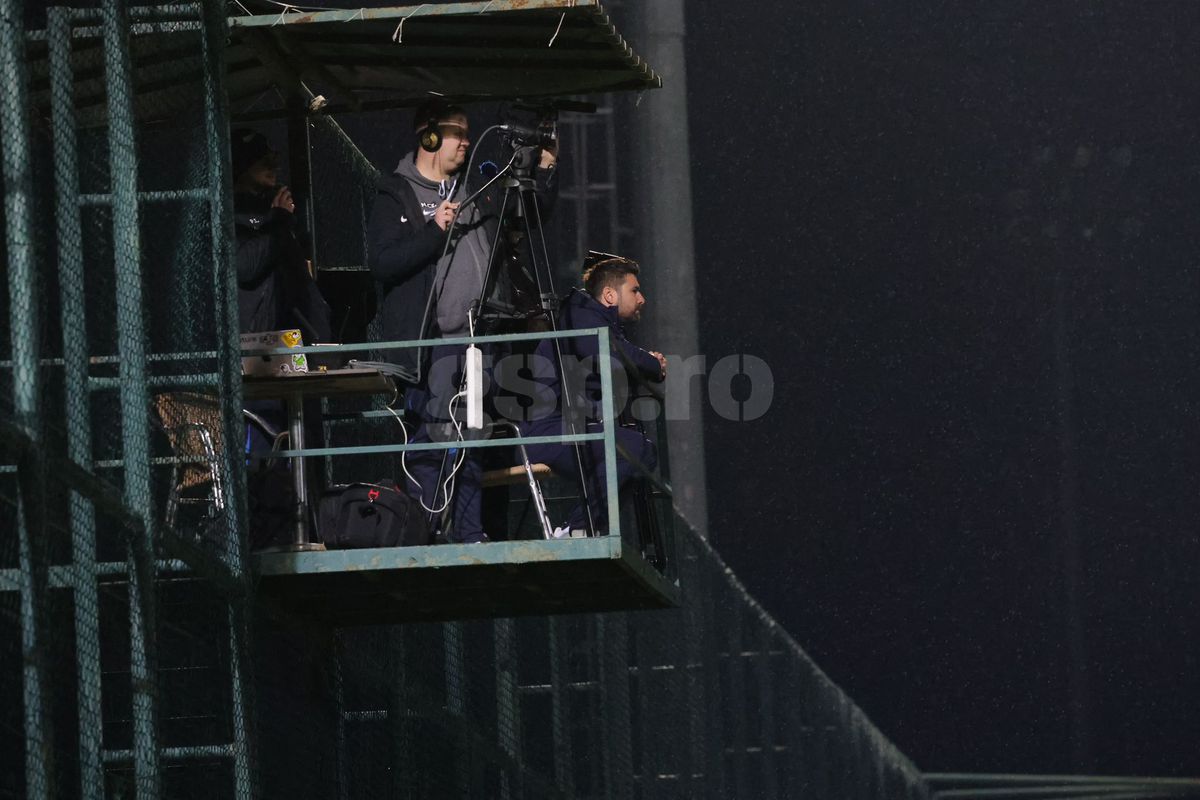 Adrian Mutu a văzut amicalul Petrolul - Zaglebie în condiții speciale