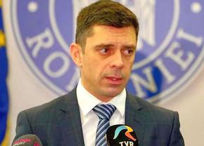 „Să vă fie rușine!” » Virulent, fostul ministru Novak „mușcă” din șefii clubului: „A trebuit să vin eu, un ungur, să cer asta”