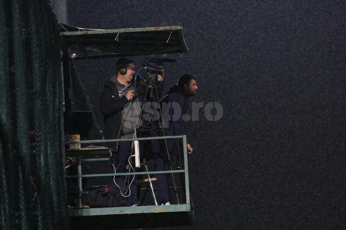 Adrian Mutu a văzut amicalul Petrolul - Zaglebie în condiții speciale