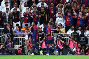 Real Madrid - Barcelona, primul „El Clasico” al anului se joacă cu trofeul pe masă » Rămași în 10, catalanii au un avantaj liniștitor pe tabelă