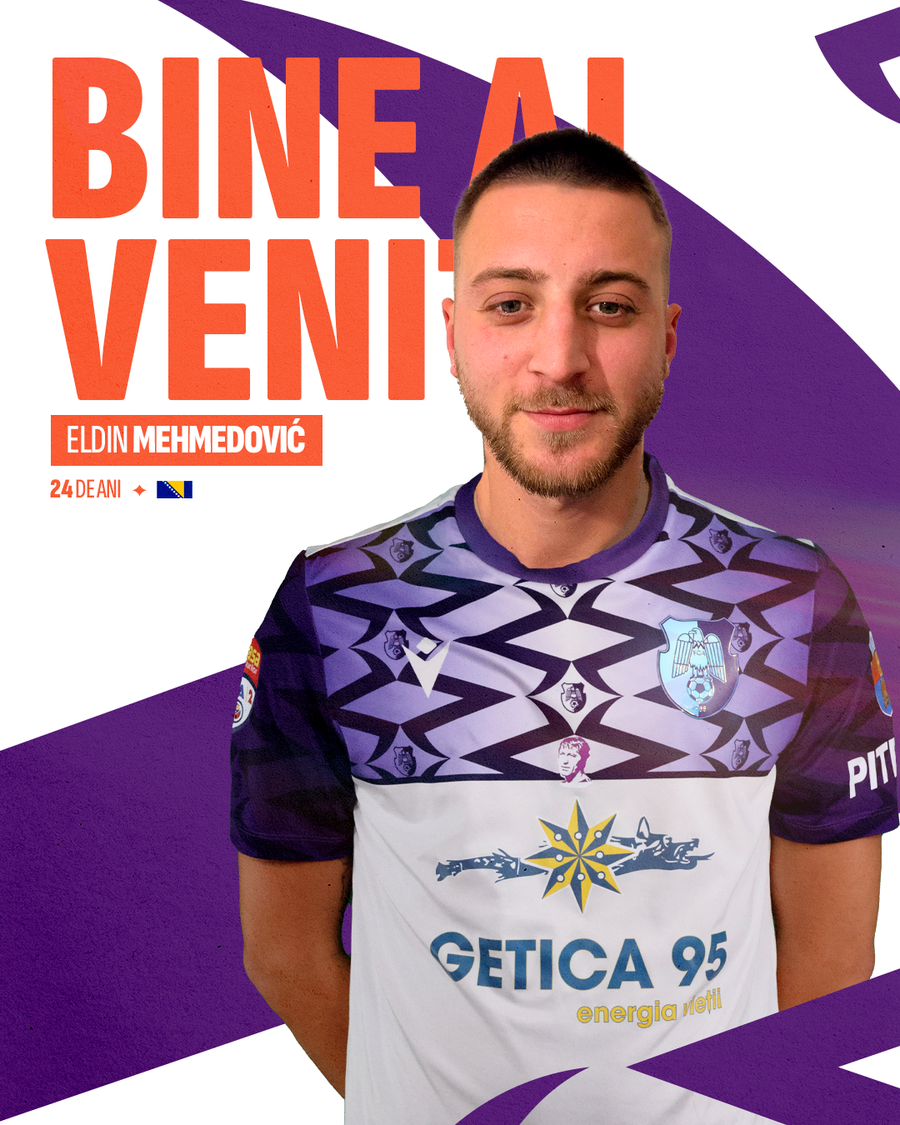 Atacantul cu 15 goluri în 16 meciuri în acest sezon a semnat în România