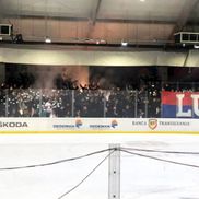 Echipa de hochei a „militarilor”, susținută frenetic de suporteri în „Allianz-Țiriac Arena” din Otopeni / Sursă foto: Facebook@ AS 47
