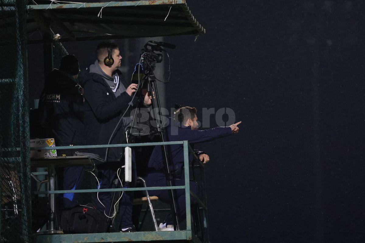 Adrian Mutu a văzut amicalul Petrolul - Zaglebie în condiții speciale