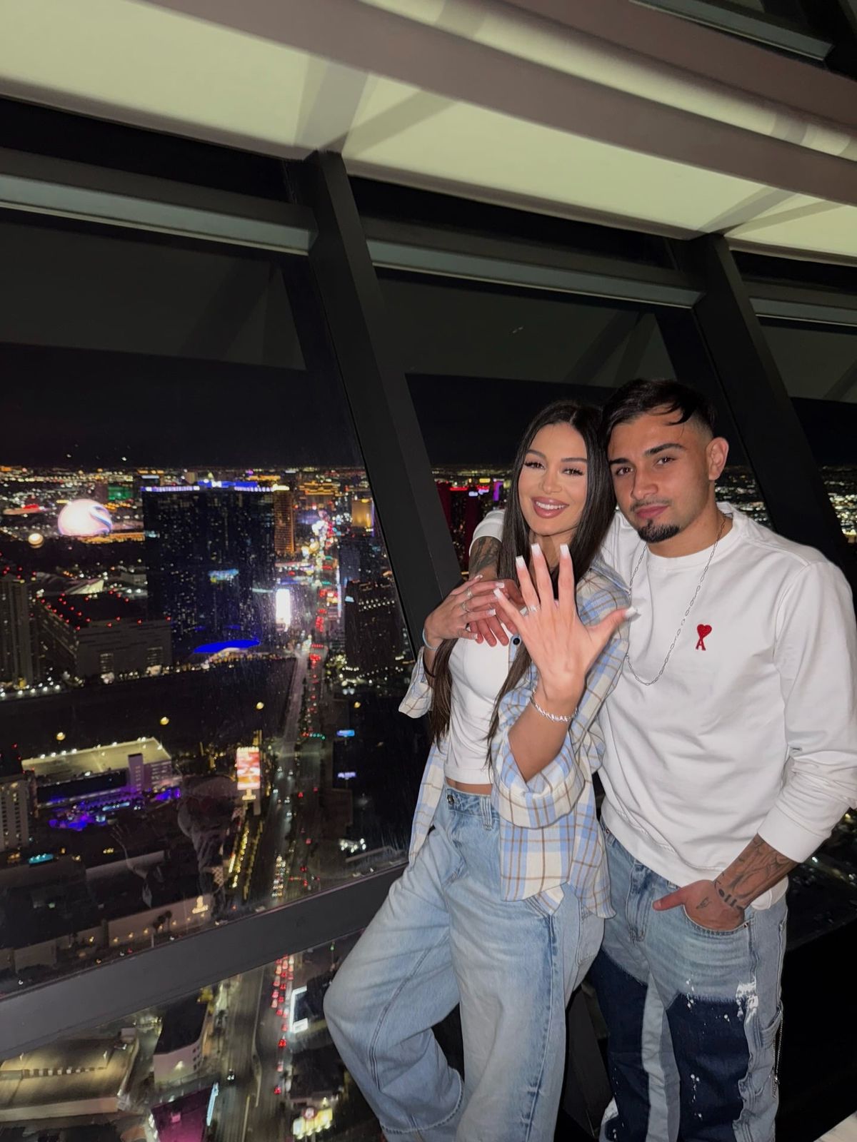 Fotbalistul român și-a cerut iubita în căsătorie în Las Vegas