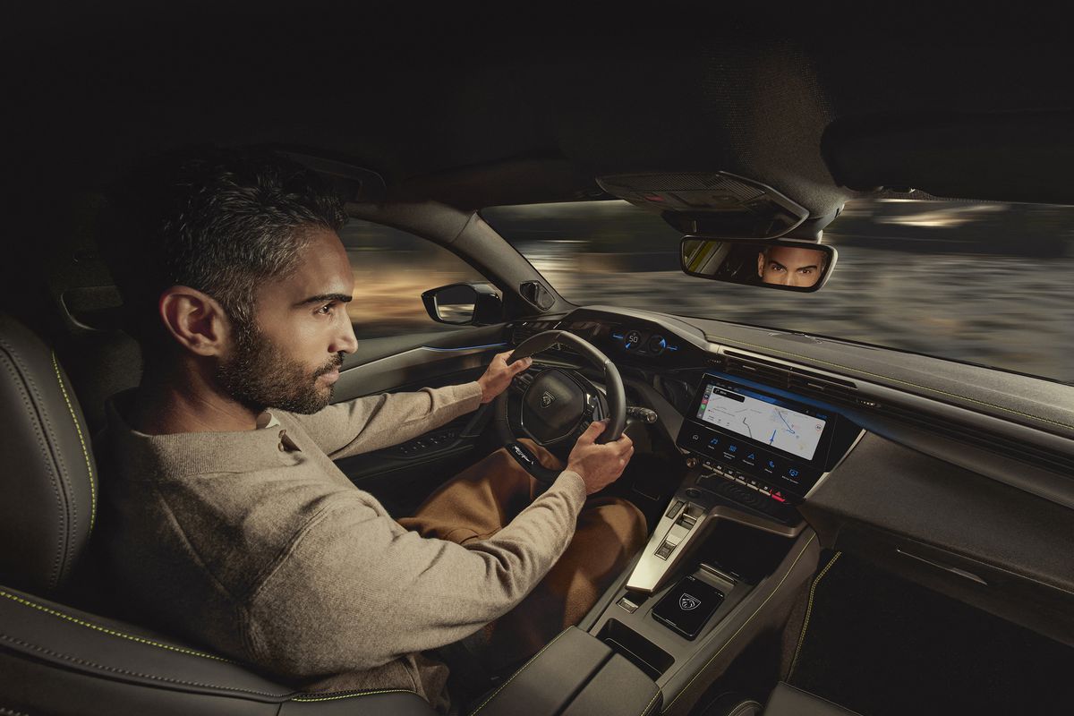 Noul Peugeot se lansează în România și vine cu un detaliu care atrage toate privirile! Se va bate pentru supremație cu Toyota sau Volkswagen