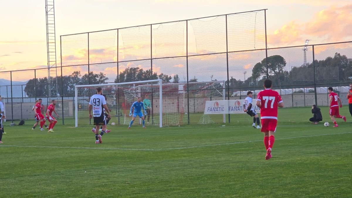 U Cluj - Widzew Lodz, ultimul amical al echipelor românești în Antalya