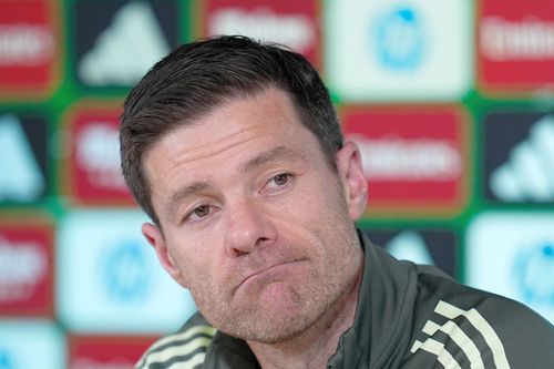 O altă variantă » Sunt împotriva tuturor și insistă: „Așa a plecat, de fapt, Xabi Alonso de la Real Madrid!”