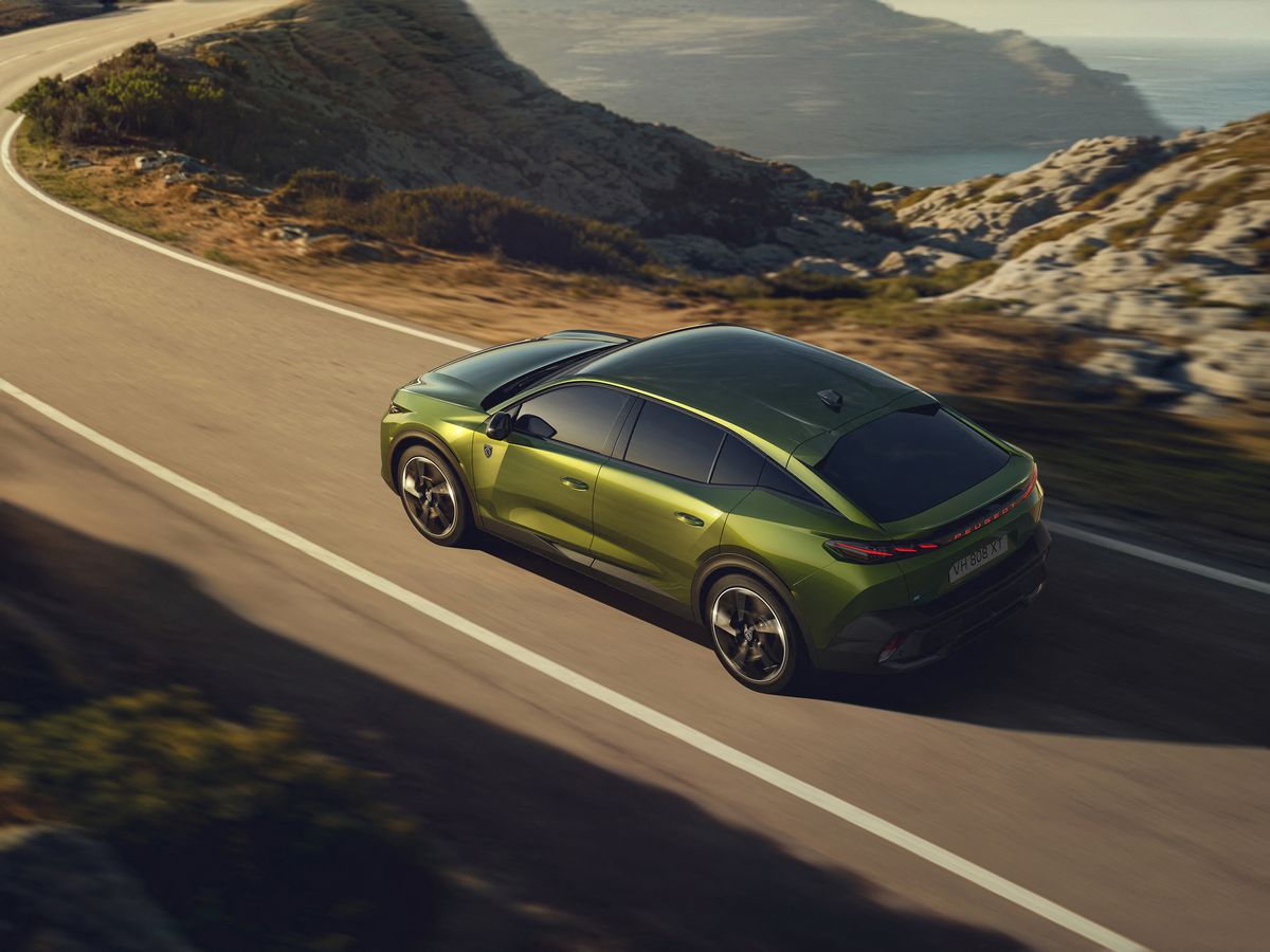 Noul Peugeot se lansează în România și vine cu un detaliu care atrage toate privirile! Se va bate pentru supremație cu Toyota sau Volkswagen