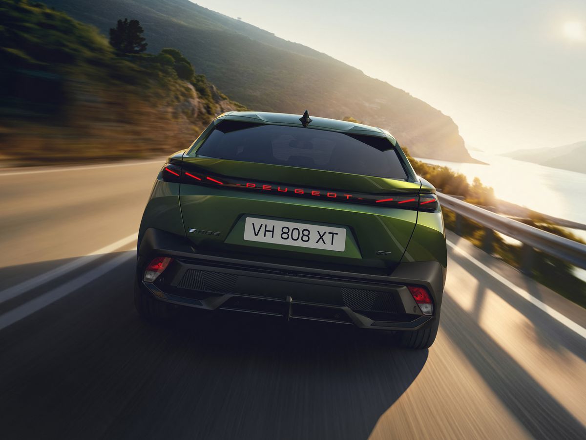 Noul Peugeot se lansează în România și vine cu un detaliu care atrage toate privirile! Se va bate pentru supremație cu Toyota sau Volkswagen