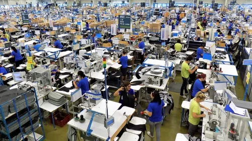 Fabrica auto din România se închide: 1000 de persoane își pierd locul de muncă