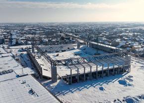 Răsare din zăpadă! Imagini spectaculoase cu stadionul mult așteptat în România