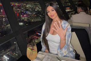 Fotbalistul român și-a cerut iubita în căsătorie în Las Vegas