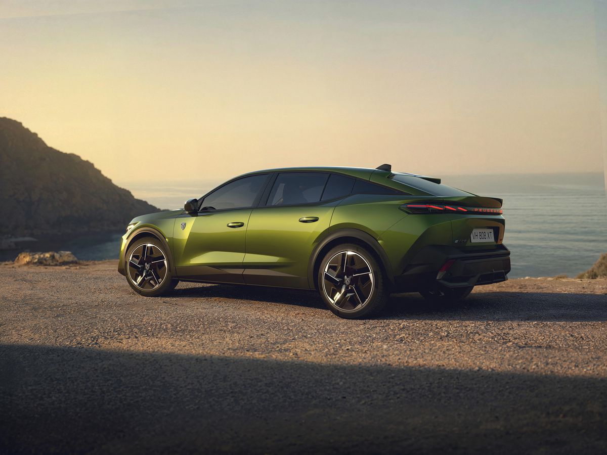 Noul Peugeot se lansează în România și vine cu un detaliu care atrage toate privirile! Se va bate pentru supremație cu Toyota sau Volkswagen