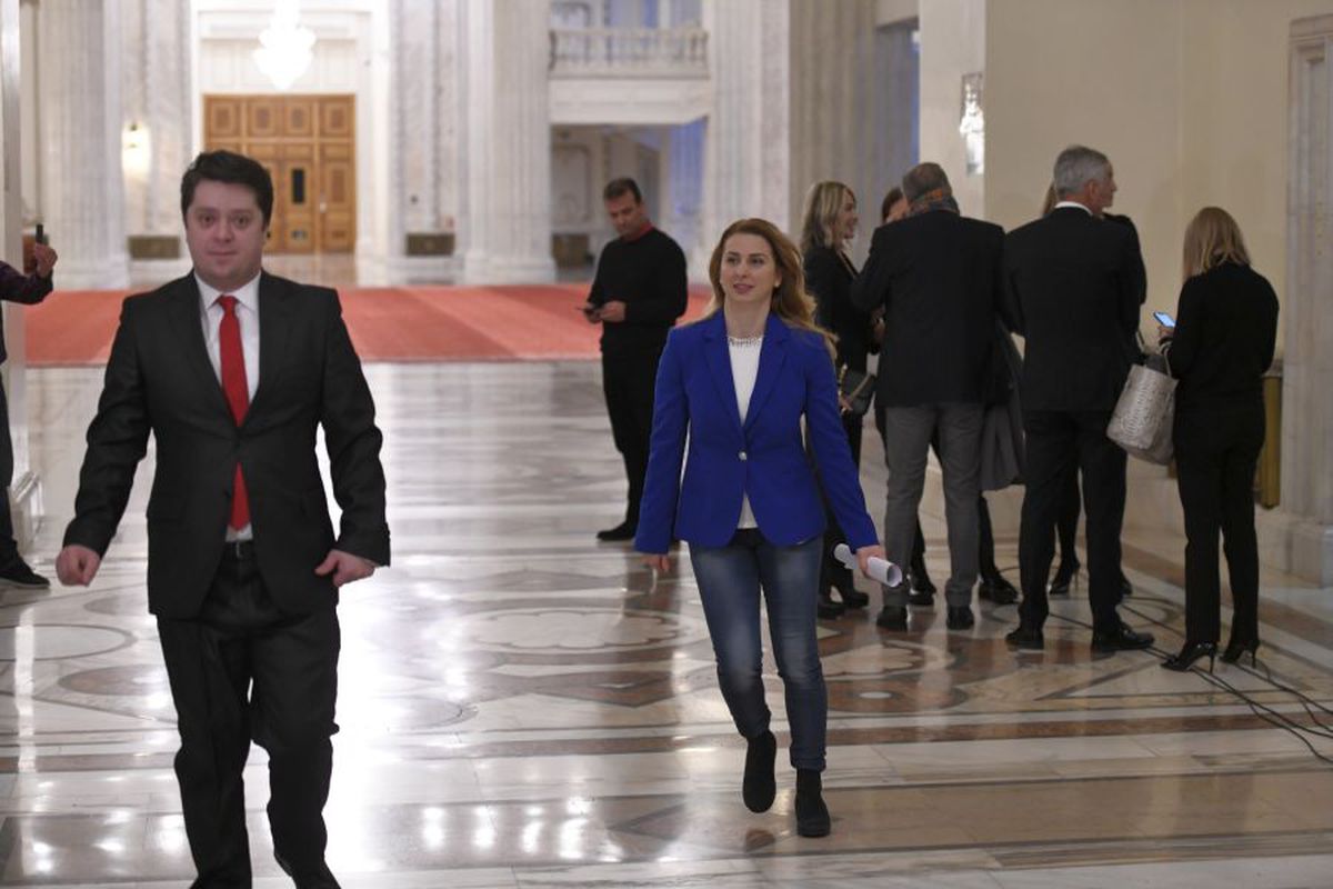 Simona Halep, Nadia Comăneci, Gabi Szabo și Camelia Potec, conferință-manifest la Senat: „Ajutor! Vorbim în van și nimeni nu ne ascultă!”