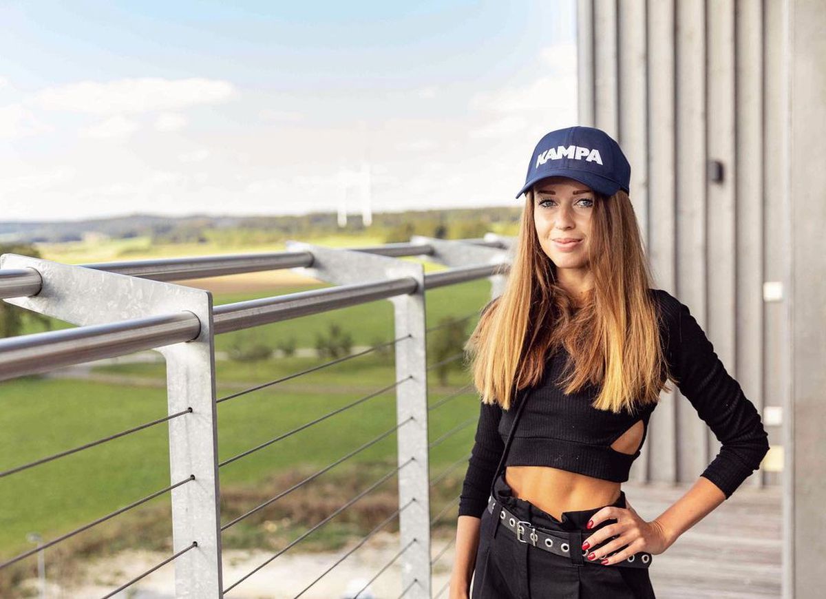 Cea mai sexy schioare a lumii a publicat noi fotografii incendiare, după apariția din Playboy