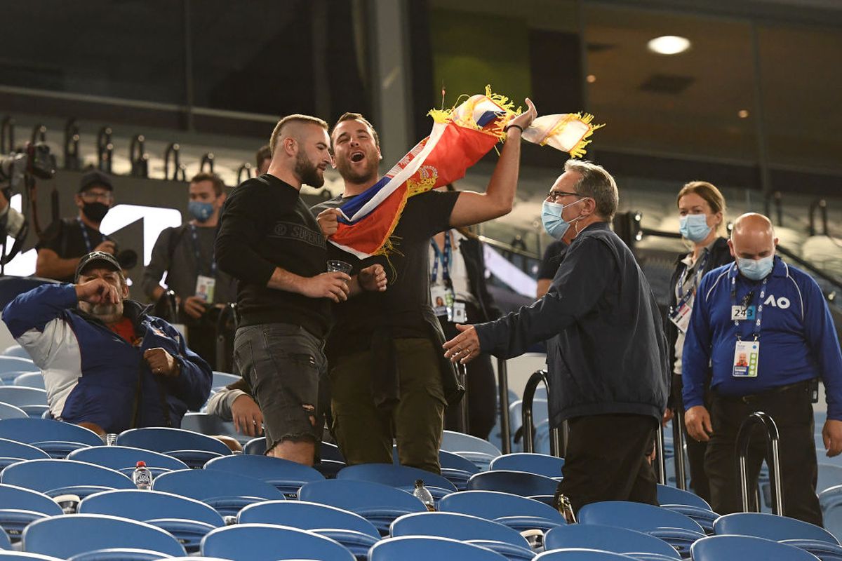 FOTO Scene incredibile la Australian Open! Spectatorii au fost dați afară de pe arena Rod Laver, din cauza startului carantinei