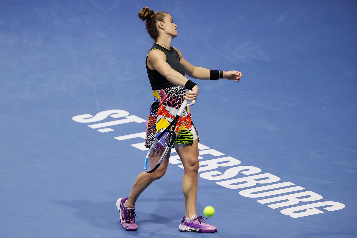 Irina Begu - Maria Sakkari » Românca s-a oprit în semifinalele turneului de la Sankt Petersburg, după un „thriller” cu Maria Sakkari, principala favorită