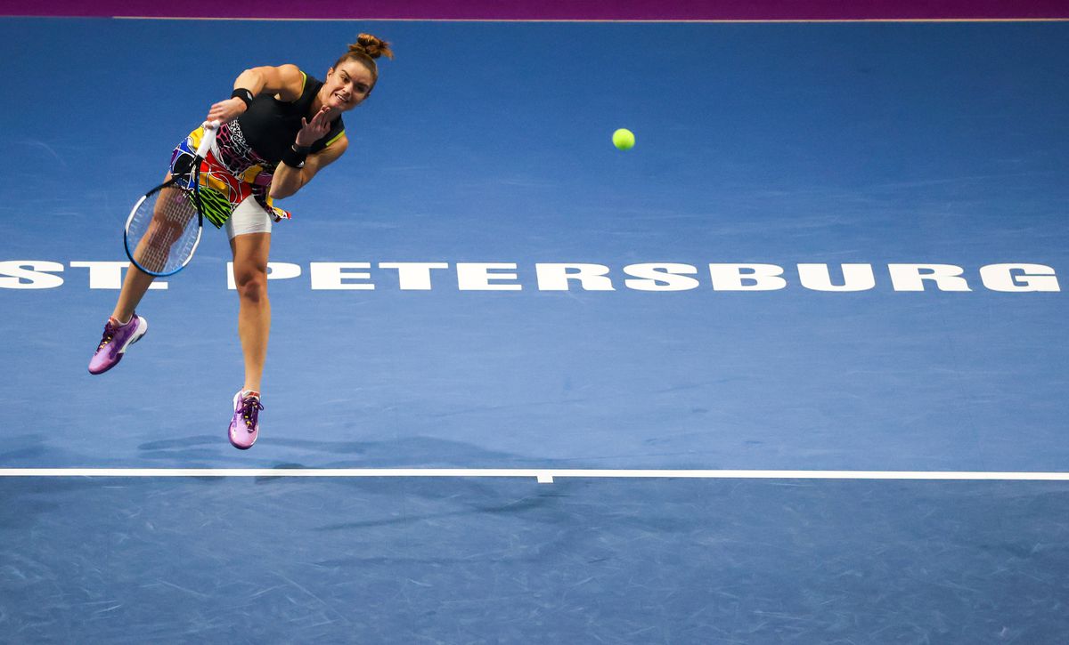 Irina Begu - Maria Sakkari » Românca s-a oprit în semifinalele turneului de la Sankt Petersburg, după un „thriller” cu Maria Sakkari, principala favorită