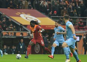 Revoltă la Galatasaray: „Dați-vă jos tricourile și jucați așa!” + Fanii au cerut demisia conducerii