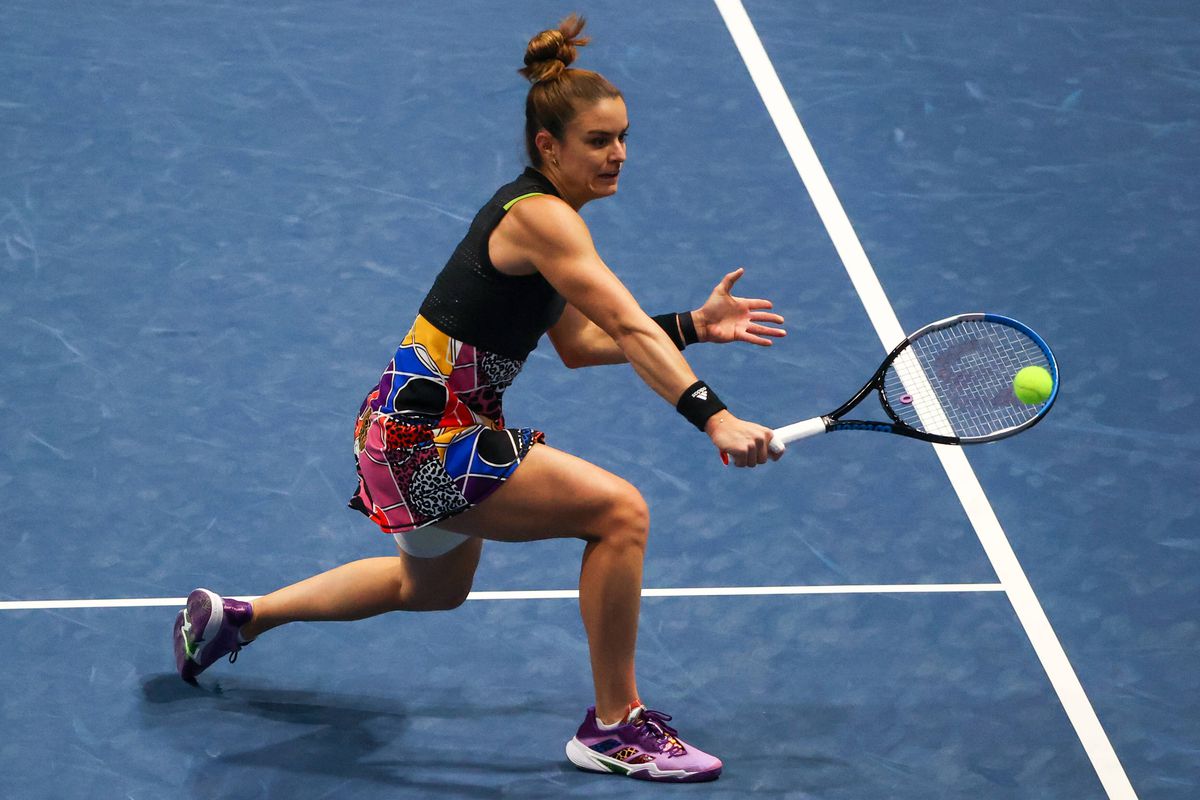 Irina Begu - Maria Sakkari » Românca s-a oprit în semifinalele turneului de la Sankt Petersburg, după un „thriller” cu Maria Sakkari, principala favorită