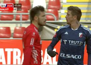 Jucător de la FC Botoșani, gest golănesc în meciul cu UTA Arad: și-a scuipat un adversar în față! Arbitrul n-a sancționat infracțiunea comisă în apropierea lui