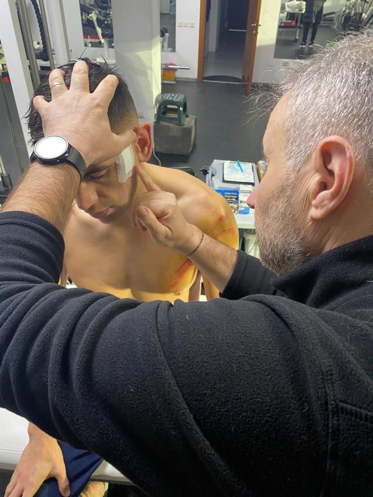 Cu fața bandajată, Armaș a răbufnit: „Nu îl înțeleg pe Edjouma, cum să faci așa ceva? Putea să mă desfigureze!”