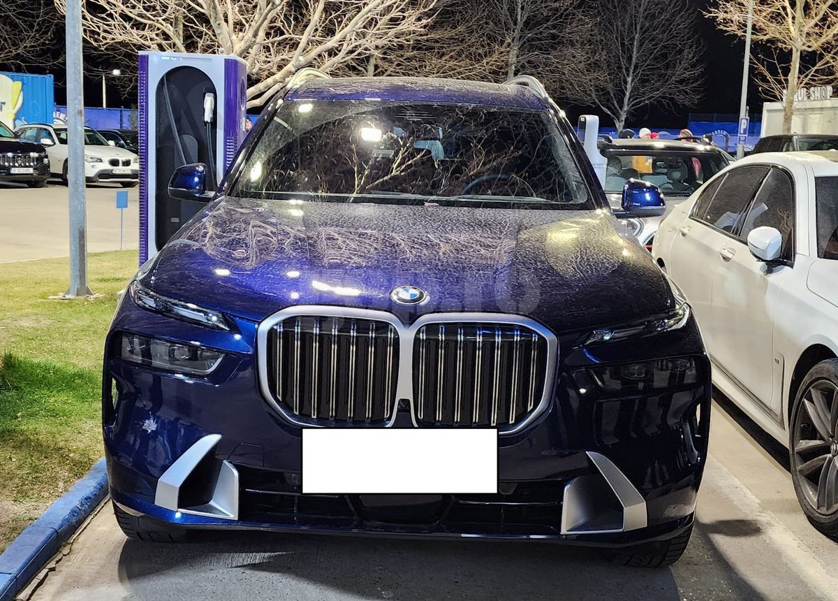 FOTO Marilena Hagi, cu un BMW electric la Farul - Dinamo