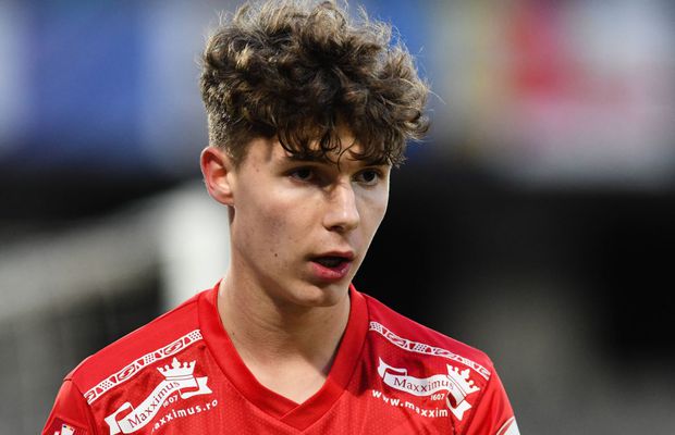 Moment haios cu Rareș Pop, noul transfer al Rapidului: „S-a dus la școală, i-a cerut profesoarei să schimbe note”