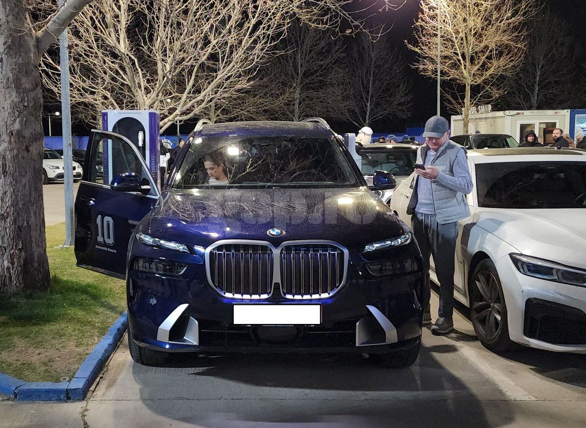 FOTO Marilena Hagi, cu un BMW electric la Farul - Dinamo