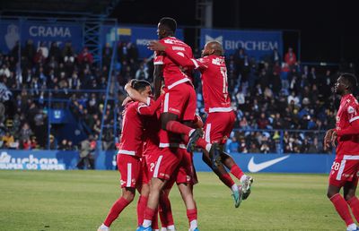 „Lanterna” a luminat mai puternic decât Farul! Dinamo învinge campioana și speră în continuare la salvare! Clasamentul live la retrogradare + Detaliile transmise de reporterii GSP