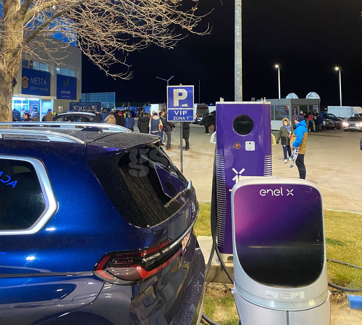 FOTO Marilena Hagi, cu un BMW electric la Farul - Dinamo