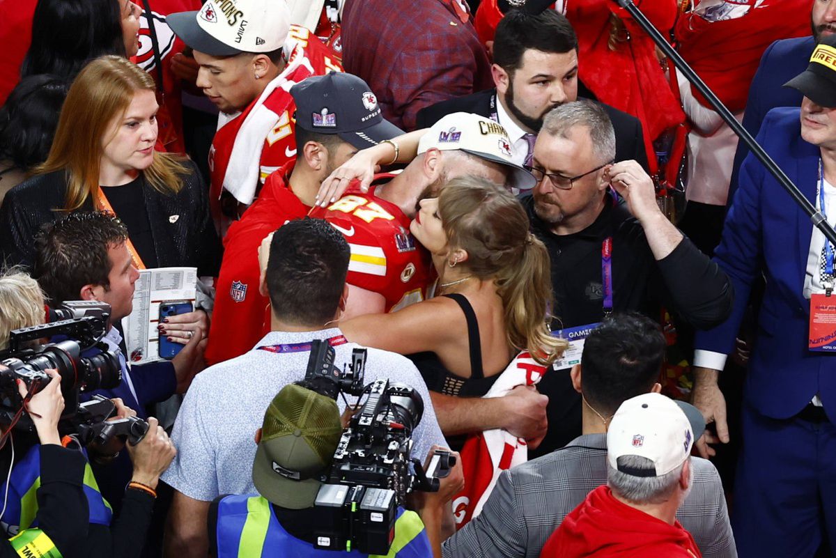 Două momente care au creat stupoare la pauza Super Bowl: „WOW! Sper că e bine”