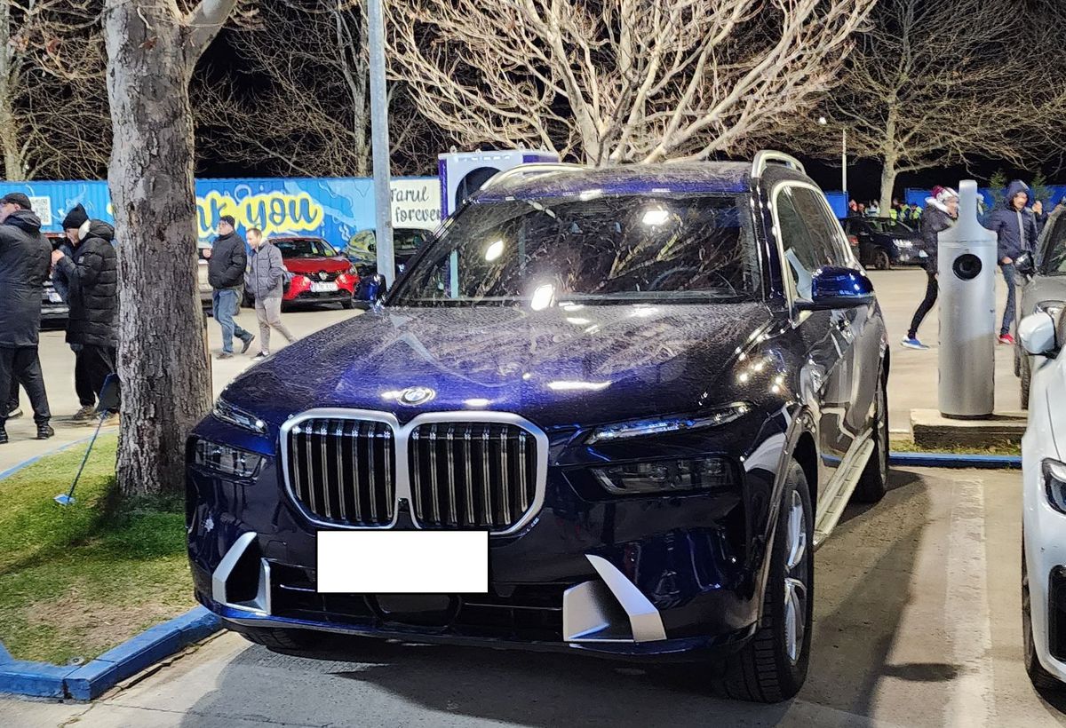 FOTO Marilena Hagi, cu un BMW electric la Farul - Dinamo