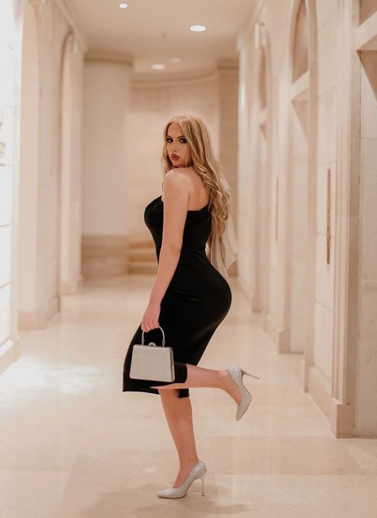 Cea mai atrăgătoare karatistă a furat inima unui milionar elvețian. L-a dat peste cap cu pozele de pe Instagram