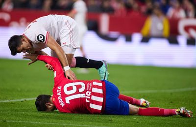 Veste proastă pentru colegul lui Horațiu Moldovan » Cât va absenta Alvaro Morata, accidentat la genunchi!