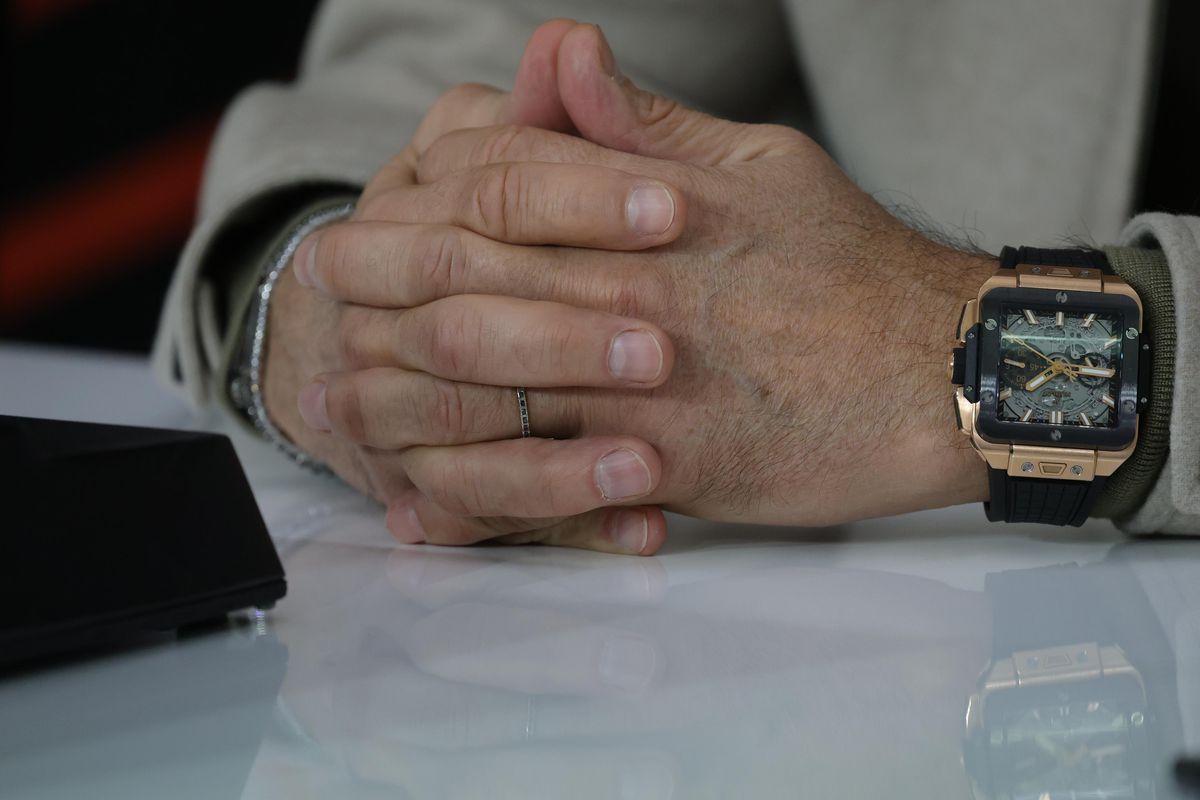 Accesoriile de 60.000 de euro pe care Răzvan Lucescu le-a adus la conferință, înainte de PAOK - FCSB