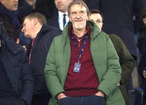 Suporterii îl atacă pe patronul lui Manchester United: „Un clovn incompetent”