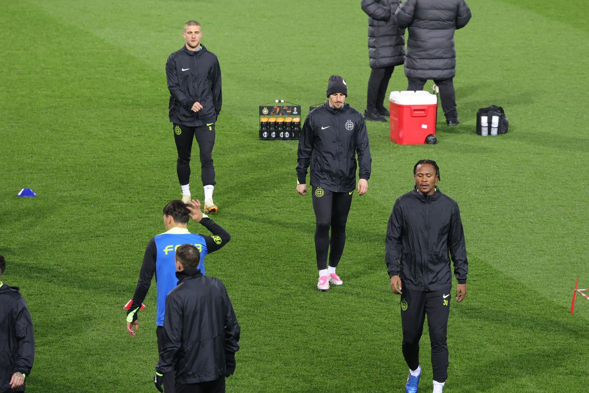 5 detalii de la antrenamentul FCSB » Elias Charalambous iritat, Miculescu apt pentru PAOK, s-a integrat Jordan Gele?