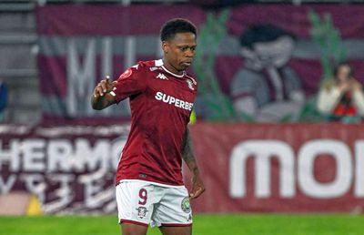 Rapid i-a decis soarta lui Clinton N'Jie » Ce a spus președintele Moldovan