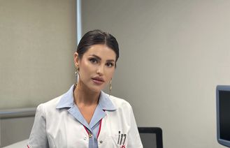 Sănătatea nu stă pe bancă: consultații medicale la preț accesibil pentru pensionari, în policlinicile Regina Maria