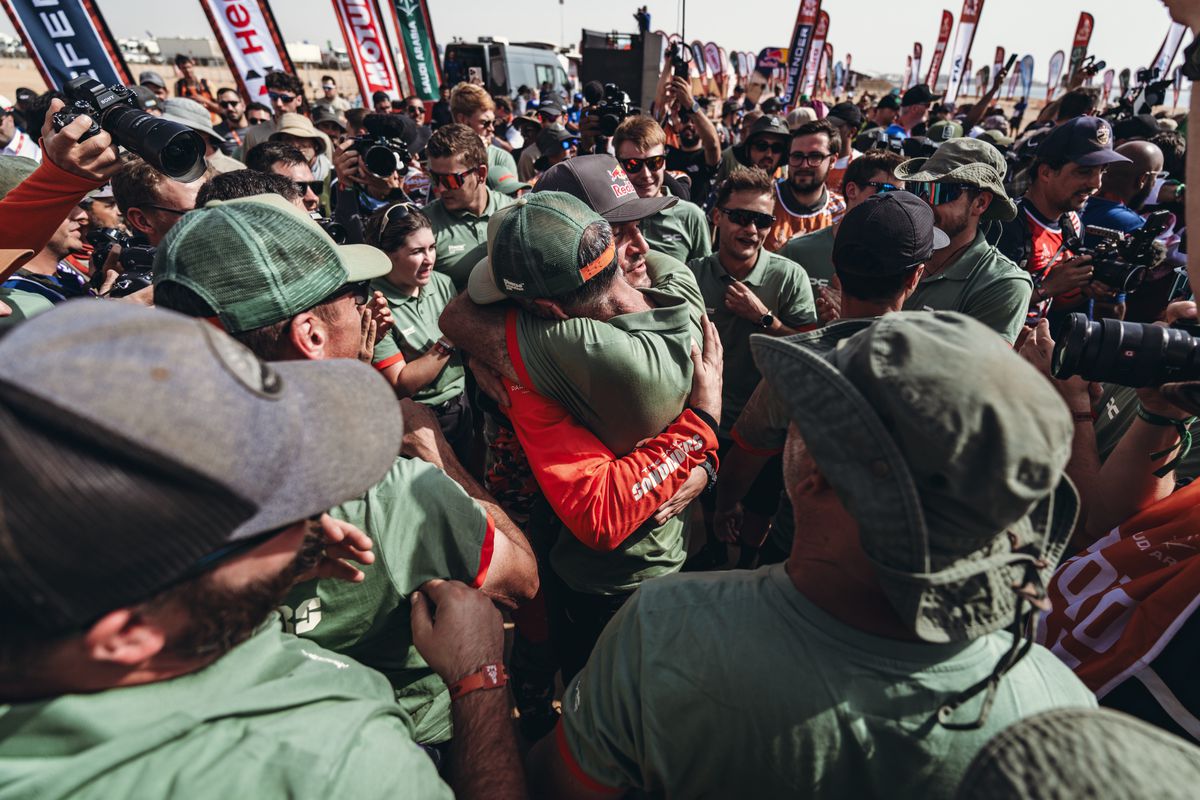 Neașteptat! Dacia s-a retras definitiv din Raliul Dakar, după ce l-a câștigat